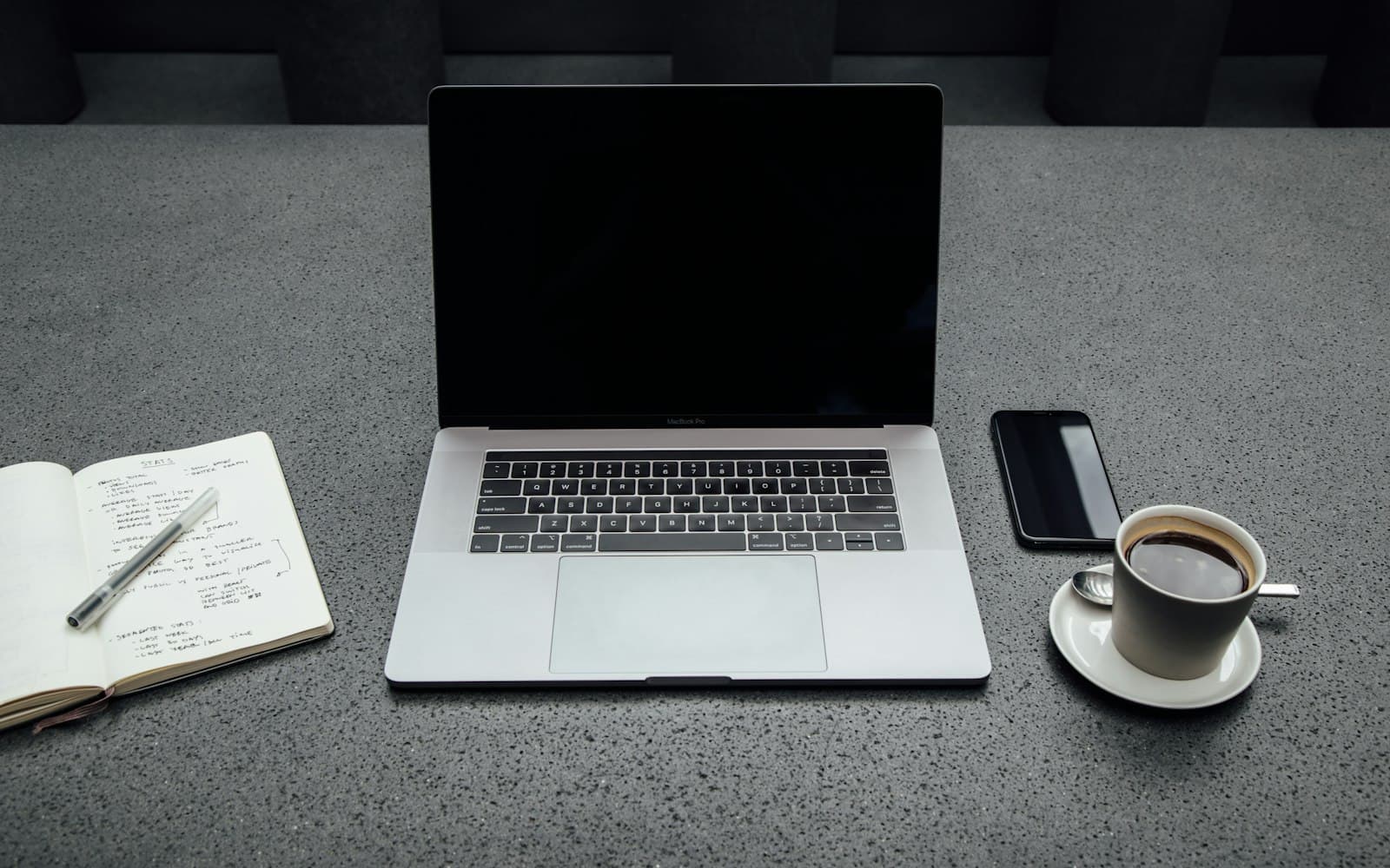 Best Budgeting Apps vs a Simple Spreadsheet: Which Wins?